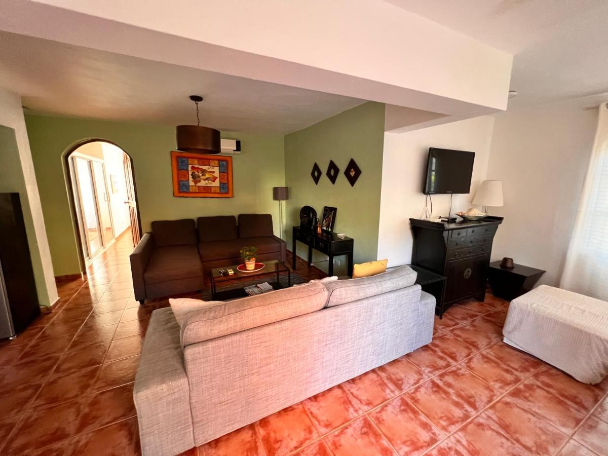 Dominican Breath - Suites Sol Caribe - Swimming Pool And Beach Club - Playa Bavaro Punta Cana Bagian luar foto
